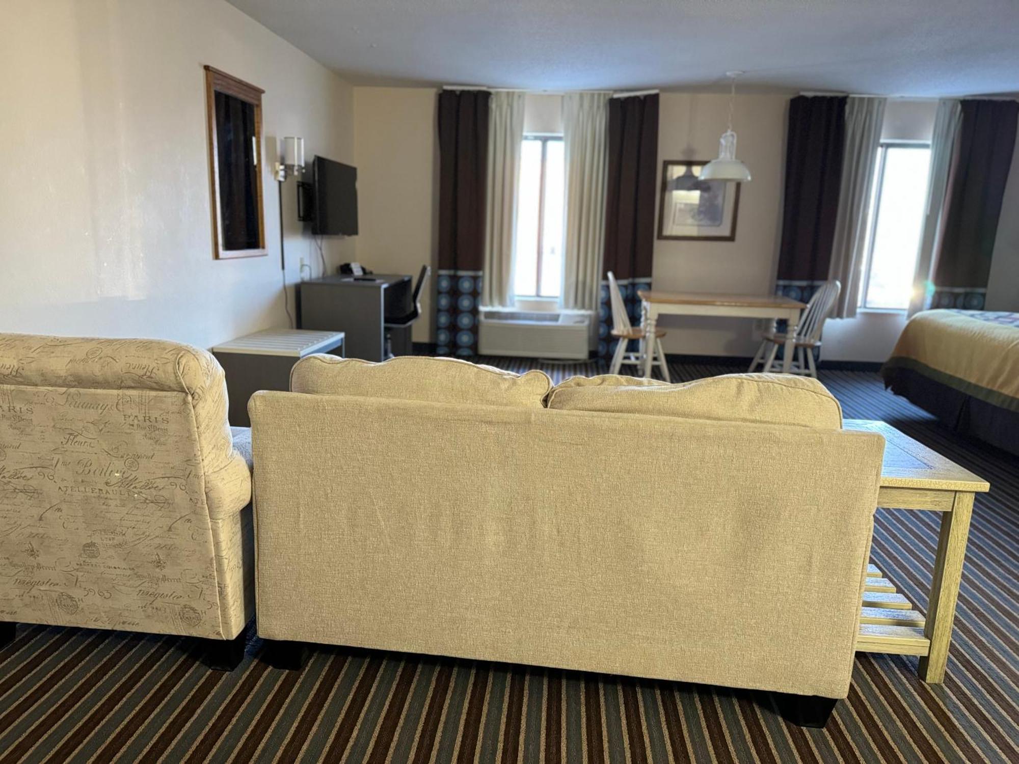 Super 8 By Wyndham Columbia Clark Lane Hotel Buitenkant foto