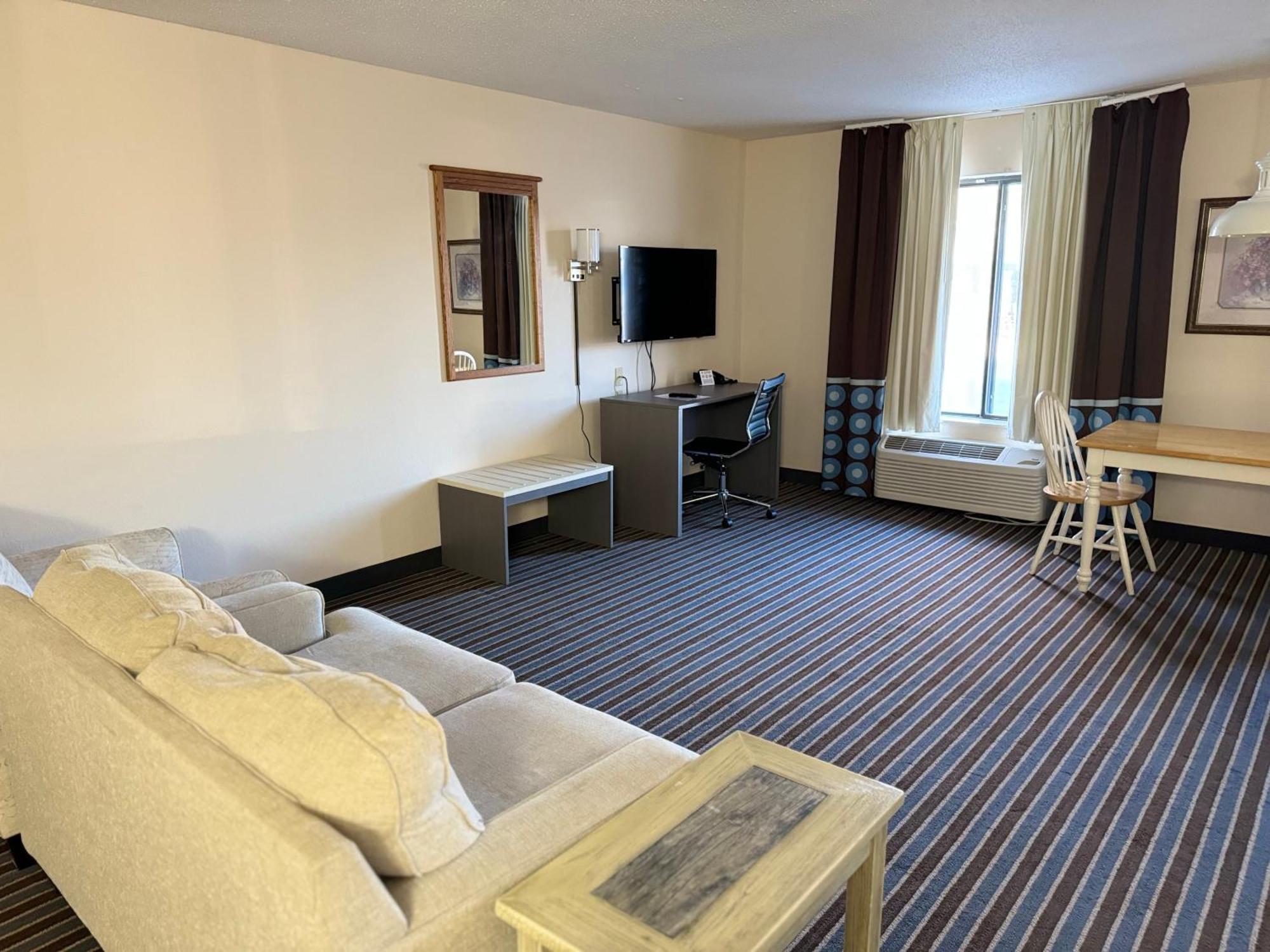 Super 8 By Wyndham Columbia Clark Lane Hotel Buitenkant foto