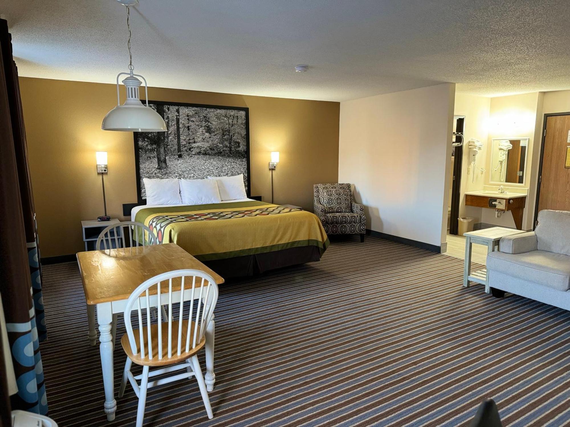 Super 8 By Wyndham Columbia Clark Lane Hotel Buitenkant foto