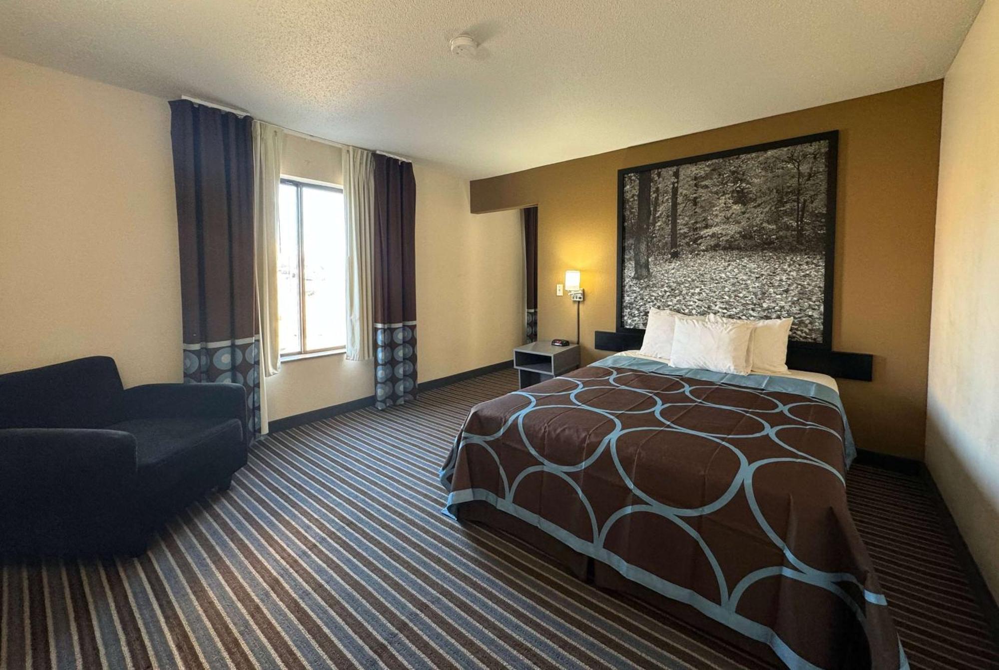 Super 8 By Wyndham Columbia Clark Lane Hotel Buitenkant foto